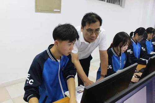 中职电子商务专业班主任